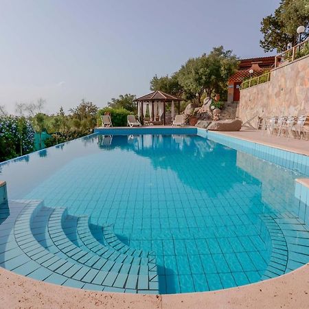 Cedri 14 Guest House Capitana Bagian luar foto
